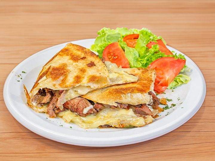 Quesadilla de carne ahumada