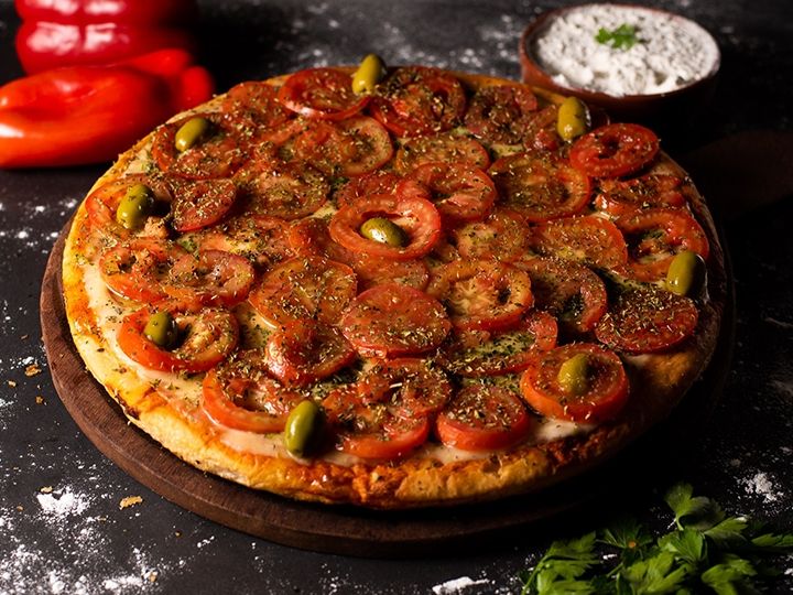 Pizza napolitana (8p)