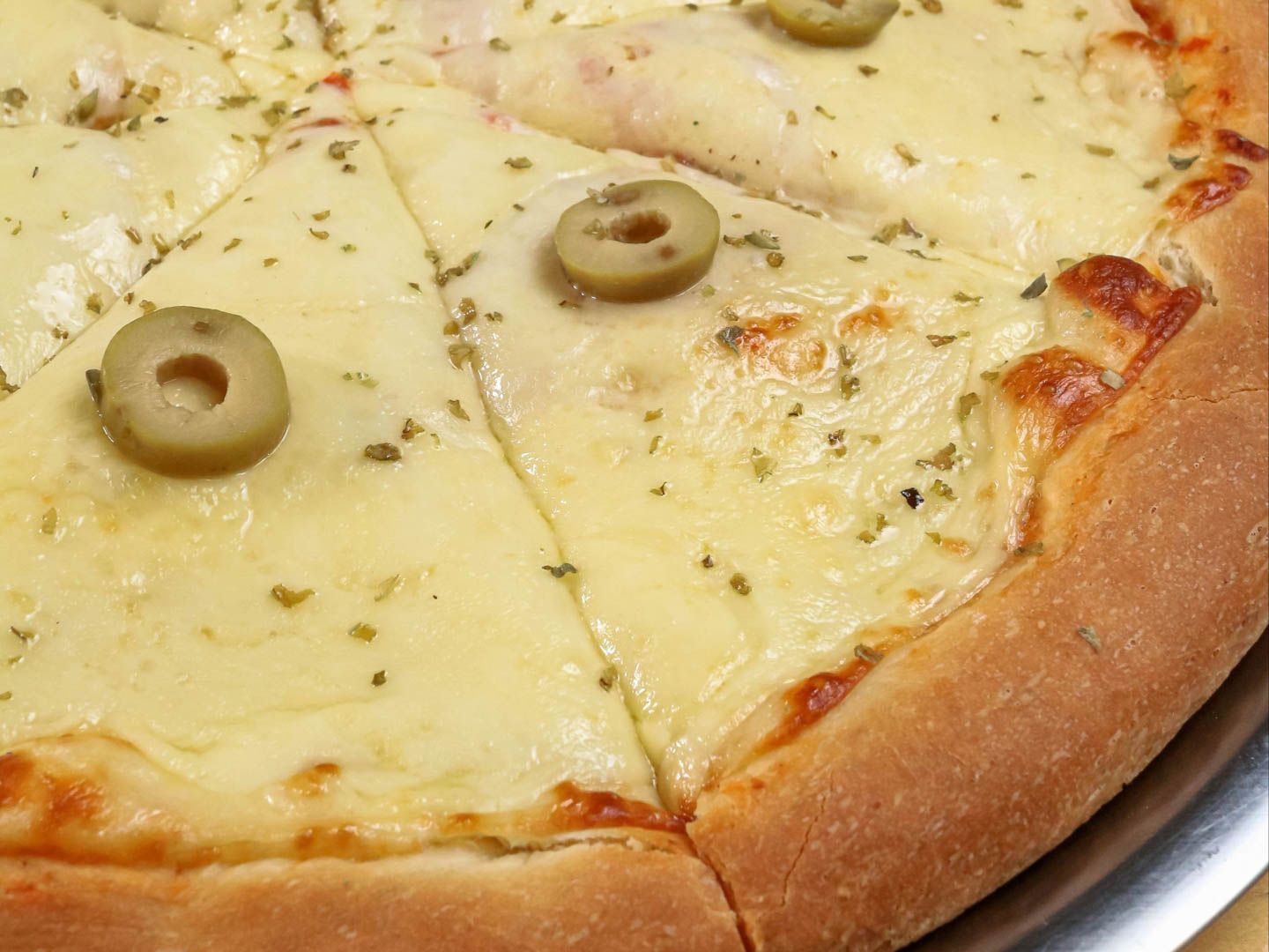 Media pizza mozzarella
