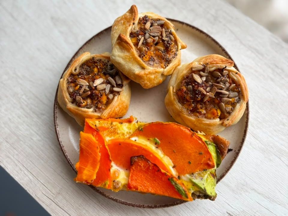 Canastitas de choclo + tortilla de vegetales