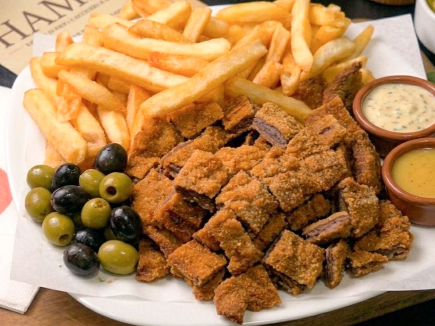 Picada milanesa p2+6 empanadas